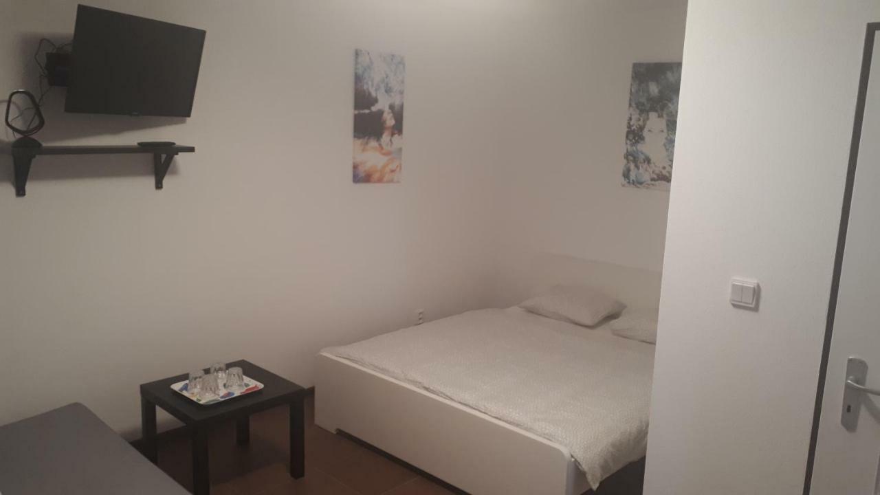 Apartman - Sukromie V Meste Pressburg Exterior foto